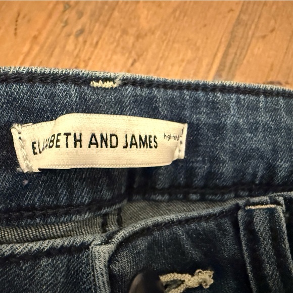 Elizabeth and James high rise Bootcut dark wash woman’s jeans. Size 8/29. - Picture 3 of 5